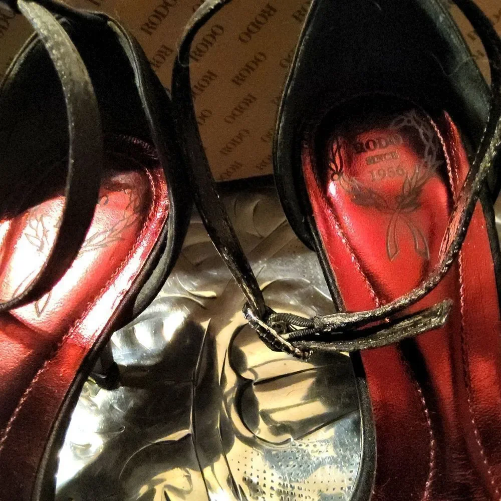RODO MELITA KITTIN HEELS BRAND NEW! Prettier Than The Pictures!